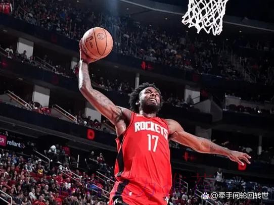 怀特身后补防大帽坎宁安，后者目前投篮6中1得到7分7助攻