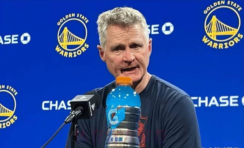 科尔发布会爽了！爆赞替补双核，为11胜4负开心，大谈阵容厚度！